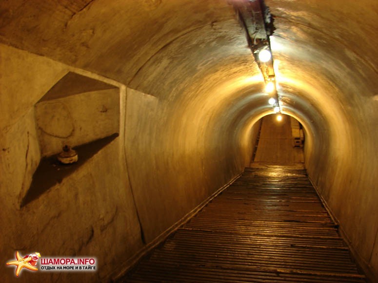 Форт №7. Спуск из пекарни. Спуск из пекарни в казарму на форте №7. | Владивостокская крепость