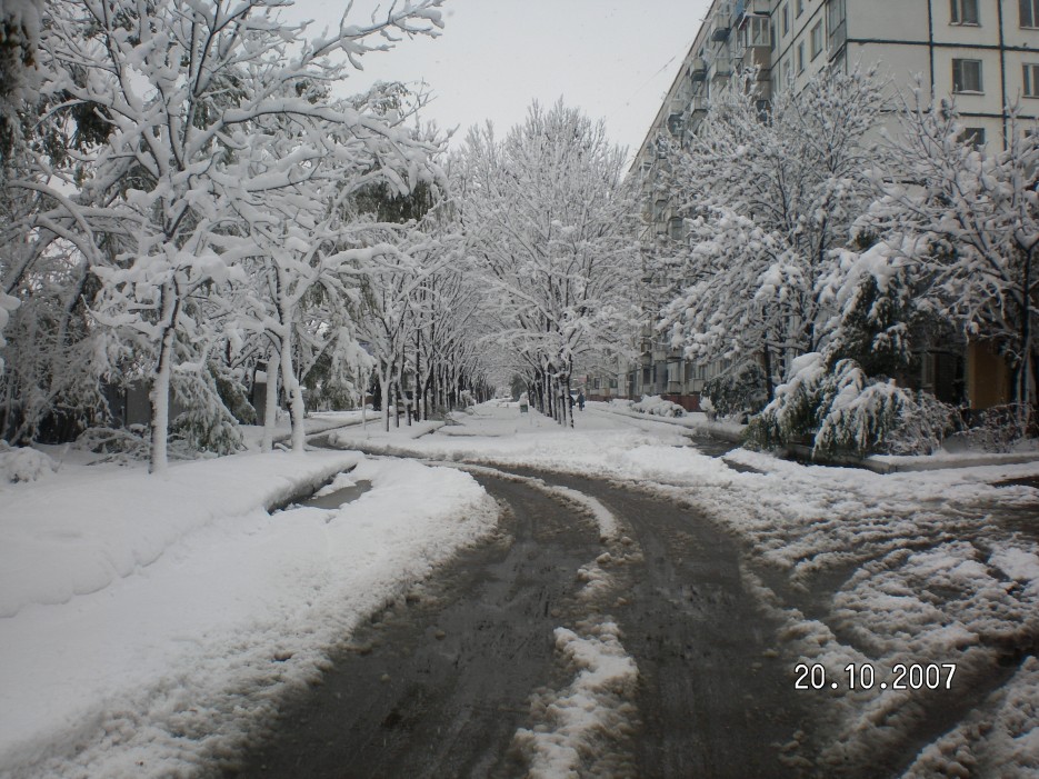 Уссурийск, первый снег,Октябрь 2007 | Уссурийск