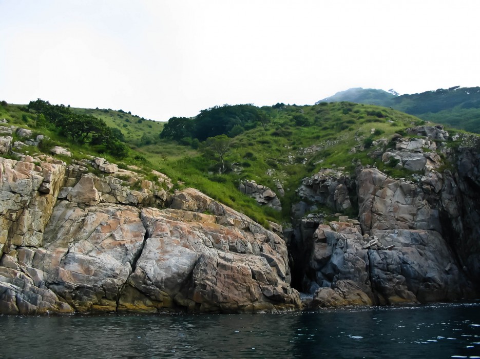 Скалы | Полуостров Гамова. Вид с моря.