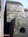 Полукапонир после взрыва. Полукапонир форта №5 после подрыва внутри него снарядов буквально разошелся по швам. 2005 г.