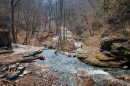 Вершина гланого сброса водопада