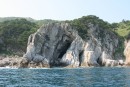Скалы и гроты полуострова Гамова. Морская прогулка вокруг полуострова Гамова (до морского заповедника). Хасанский район.