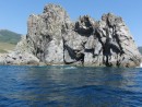 Скалы полуострова Гамова. Морская прогулка вокруг полуострова Гамова (до морского заповедника). Хасанский район.
