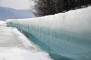 Лёд на Седанкинском водохранилище.