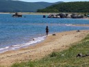 Песок, вода и камни