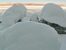 Вдали - остров Герасимова.
