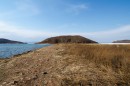 Пролив Старка и маяк на мысе Рогозина.