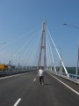10.На мосту на остров Русский.