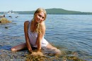 Там, где закаты сменяют рассветы, синее море сливается с небом, где днём - тепло, а ночью - жарко..